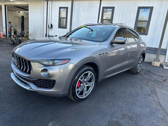 2017 maserati levante base