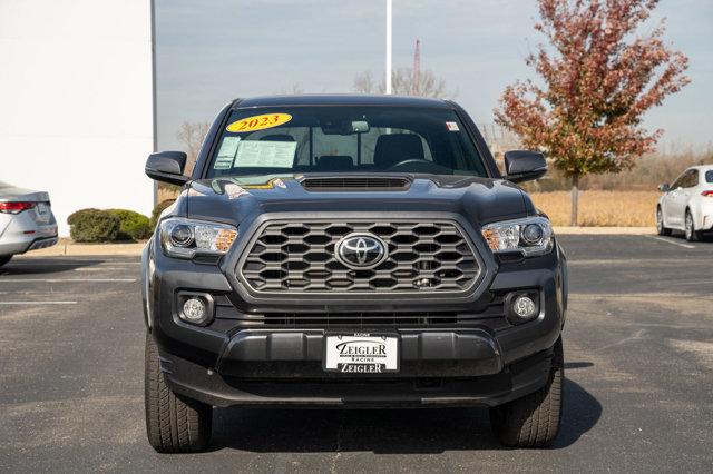 2023 toyota tacoma trd sport