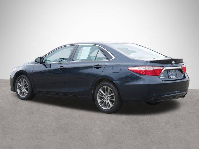 2016 toyota camry se