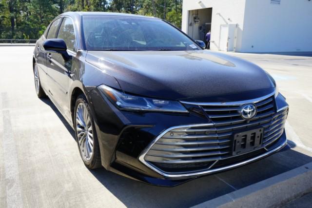 2019 toyota avalon hybrid limited