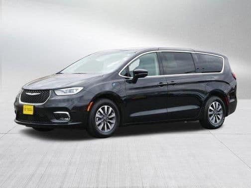 2022 chrysler pacifica hybrid touring l in burnsville, minnesota