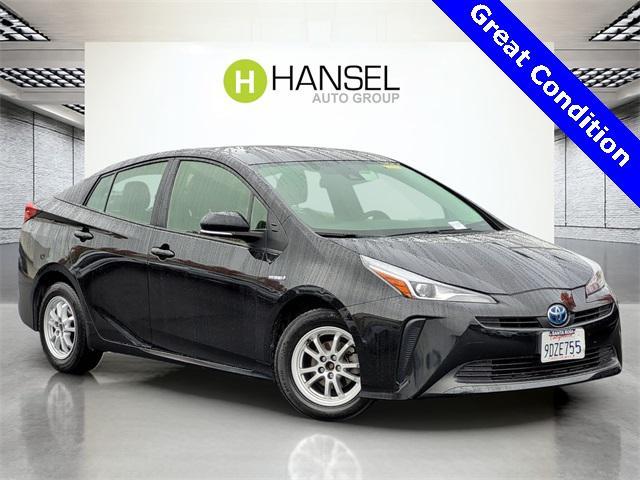 2022 toyota prius l