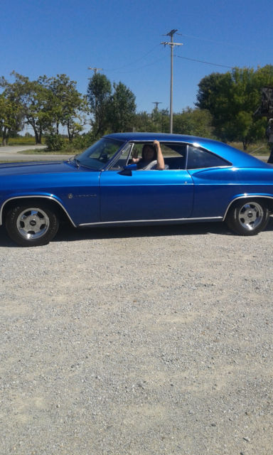 1966 chevy impala - runs/drives 100% - an american classic!!