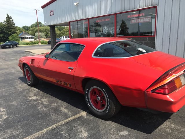1979 chevrolet camaro z28 coupe 2-door 5.7l 350 with automatic trans