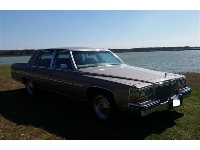 1985 cadillac fleetwood in cadillac, michigan