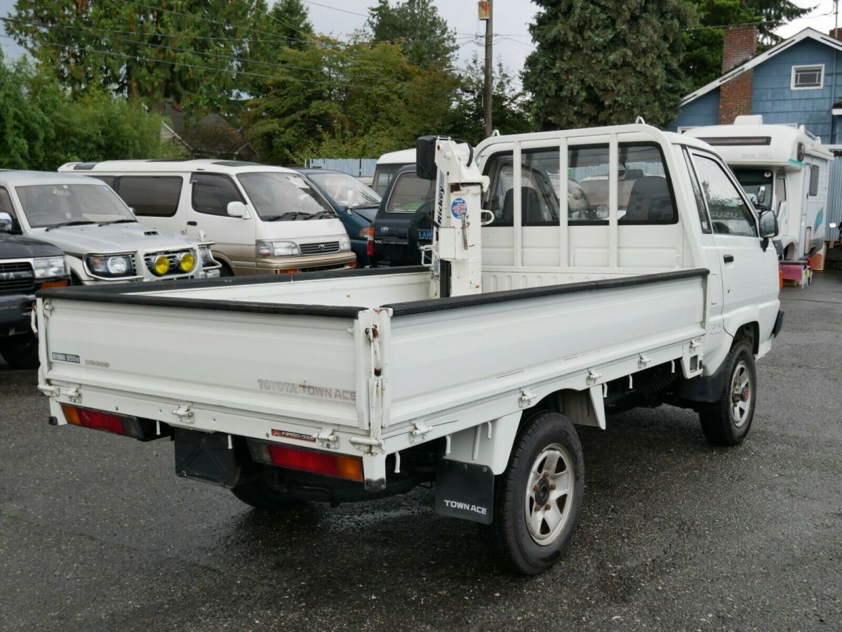 1990 toyota town ace truck 4wd diesel (jdm-rhd)