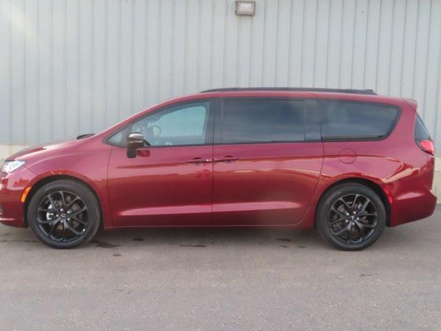 2023 chrysler pacifica limited