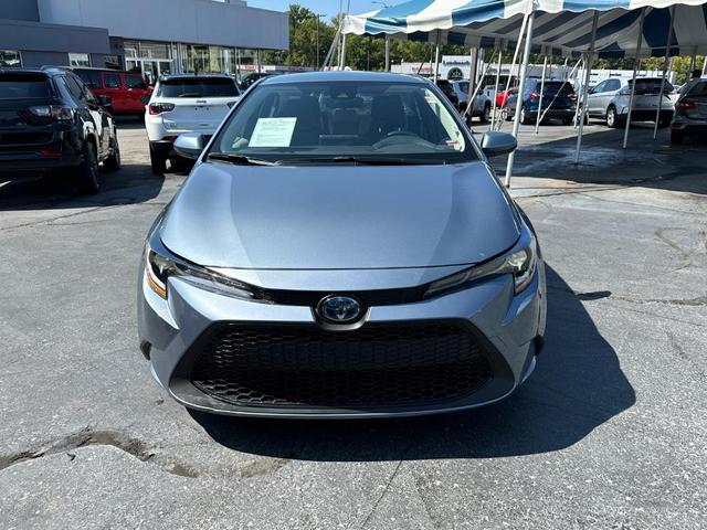 2022 toyota corolla hybrid le