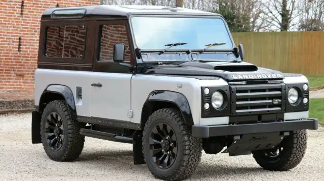genuine land rover defender - recently restored