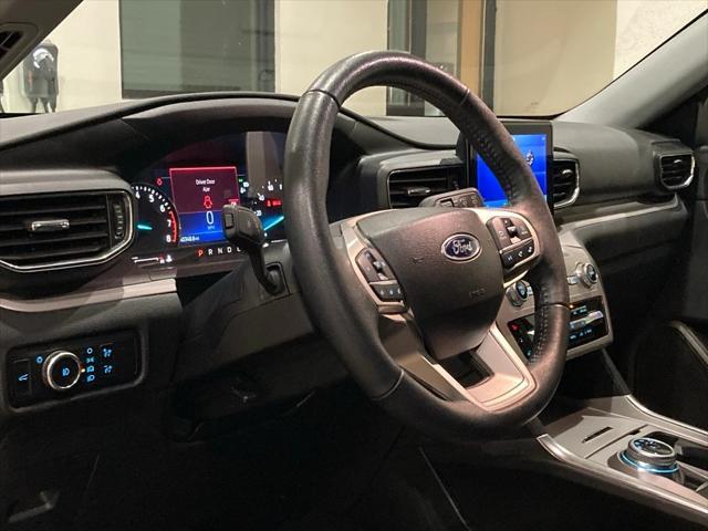 2023 ford explorer xlt