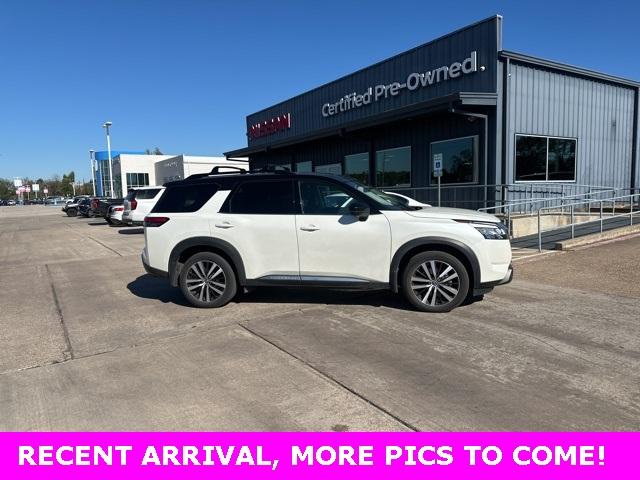 2024 nissan pathfinder platinum