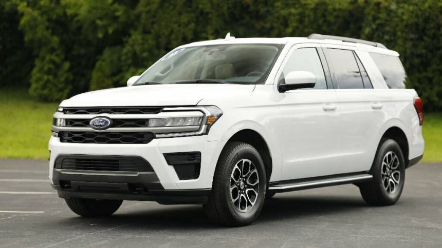 2022 ford expedition xlt