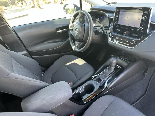 2023 toyota corolla hybrid le