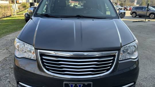 2016 Chrysler Town & Country