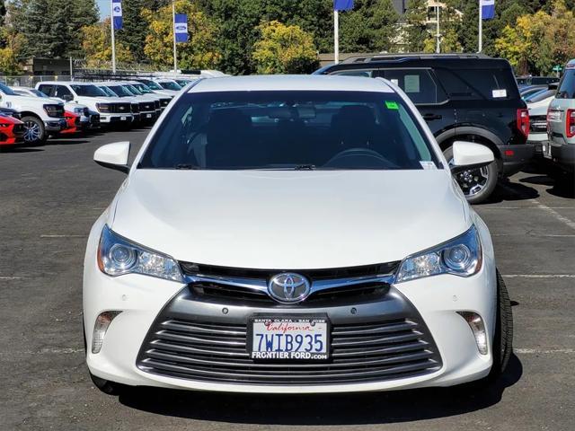 2017 toyota camry le