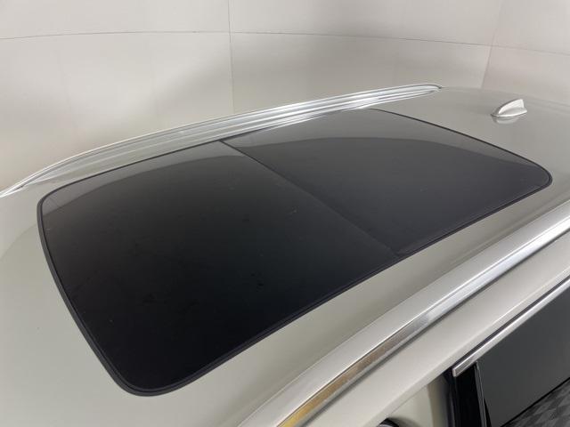 2022 volvo xc90 recharge plug-in hybrid t8 inscription 6 passenger