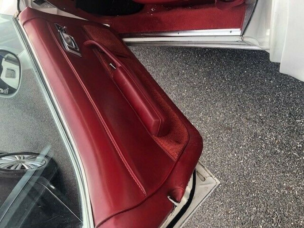 1979 corvette white/red less than 60k miles