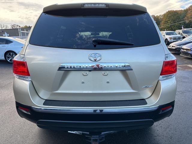 2012 toyota highlander limited