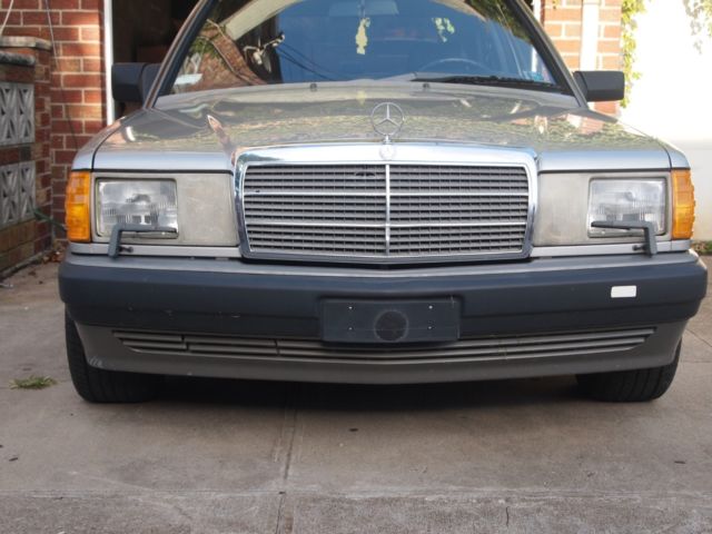 1991 one owner ,very low mileage mercedes,mint conditions