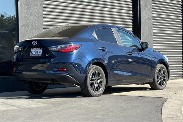 2017 toyota yaris ia base