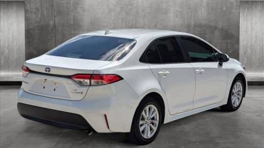 2024 toyota corolla hybrid le