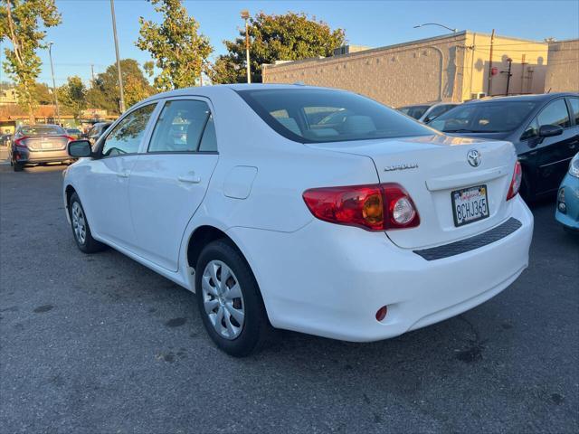 2010 toyota corolla le