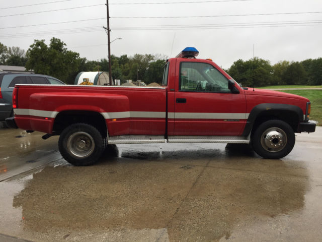 retired fire truck, 1994 chevy cheyenne 3500 dually 1-ton, winch, siren, lights