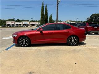 2021 Volvo S60 t5 momentum