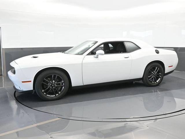 2019 dodge challenger sxt