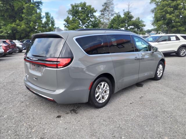 2022 chrysler pacifica touring l