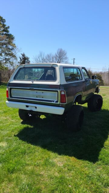 78 plymouth trail duster / ram charger , 440 , auto , 1 tons