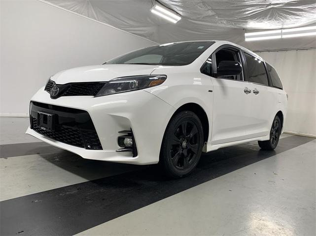 2020 toyota sienna se