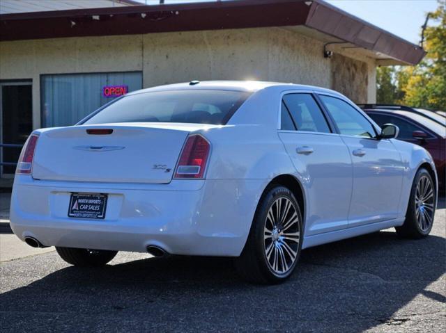2014 chrysler 300 s