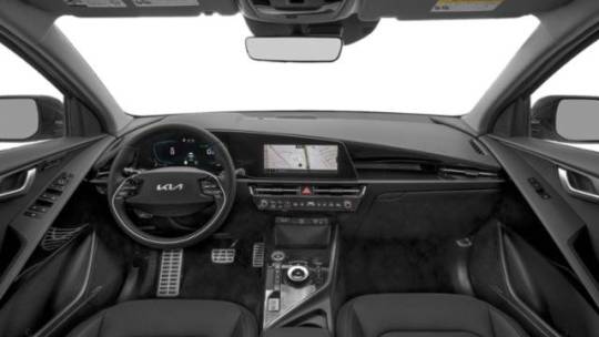 2023 kia niro plug-in hybrid sx touring