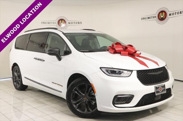 2023 chrysler pacifica touring l