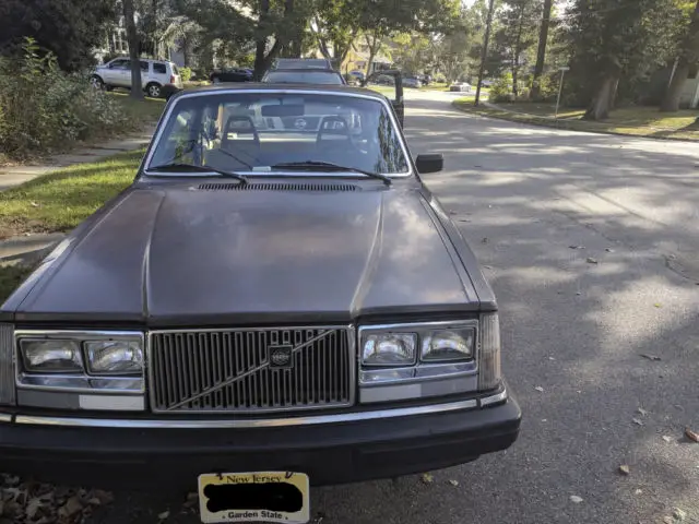 1984 volvo 242 with m46 manual trans 129k origianl miles