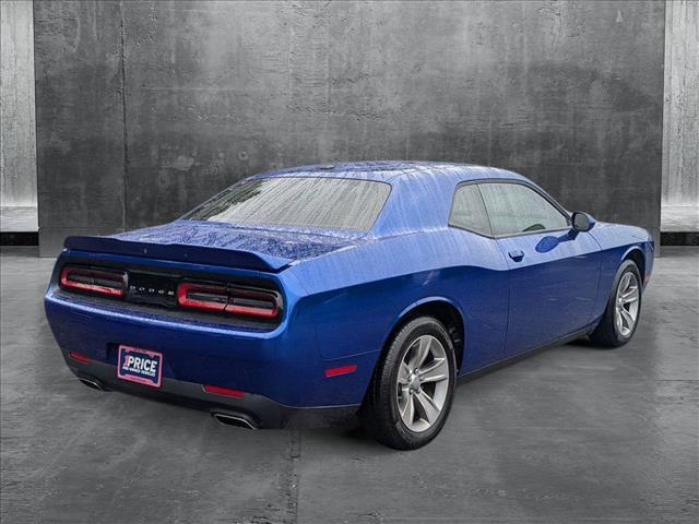 2020 dodge challenger sxt