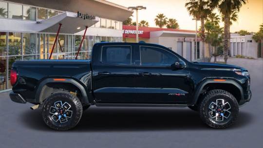 2024 GMC Canyon