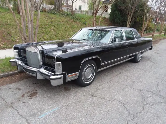 1977 lincoln town car triple black leather interior, nice survivor, nice driver!