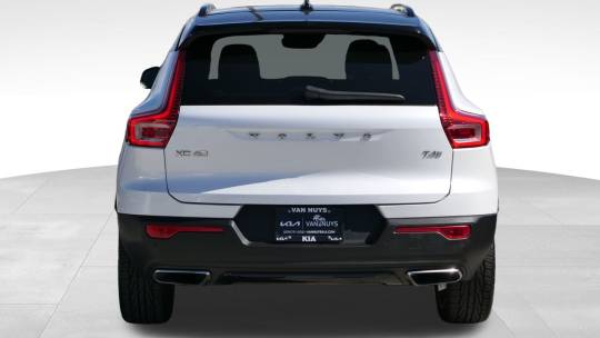 2020 Volvo XC40