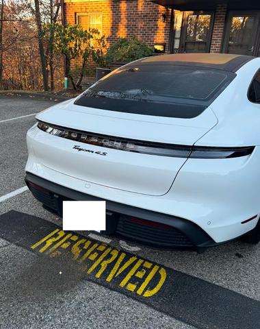 2021 porsche taycan 4s