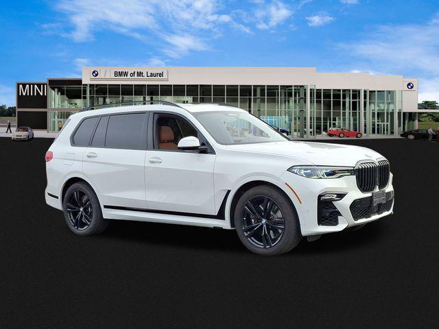 2022 bmw x7 m50i