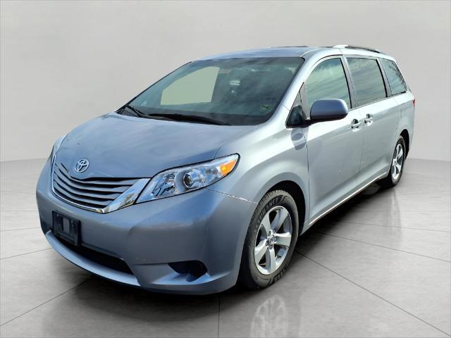 2015 toyota sienna se
