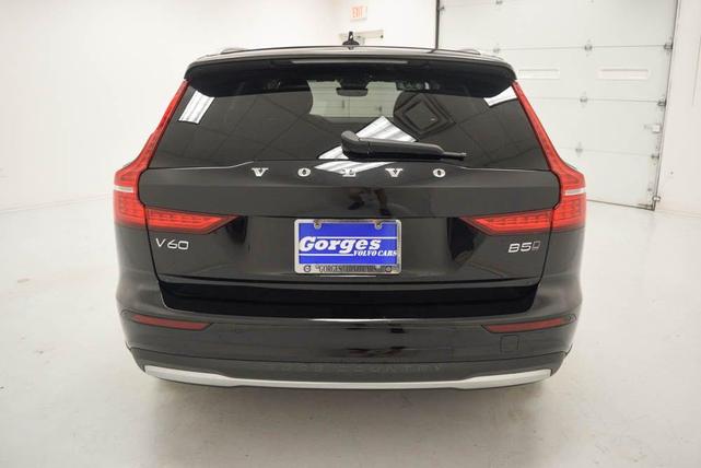 2023 volvo v60 cross country b5 plus