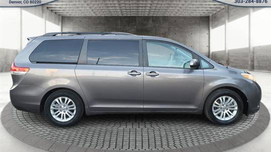 2013 toyota sienna
