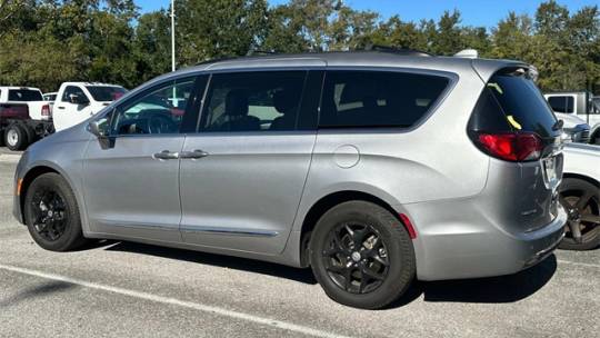 2017 Chrysler t ing