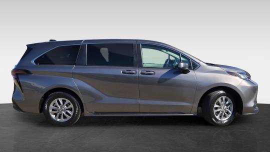2023 Toyota Sienna