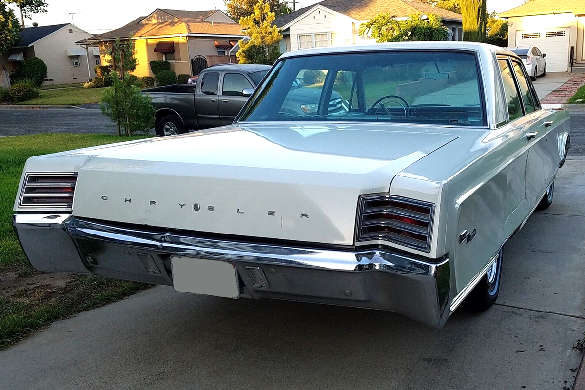 1967 chrysler newport 383 v8 white 4 door