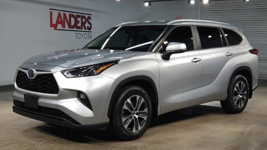 2023 toyota highlander hybrid xle