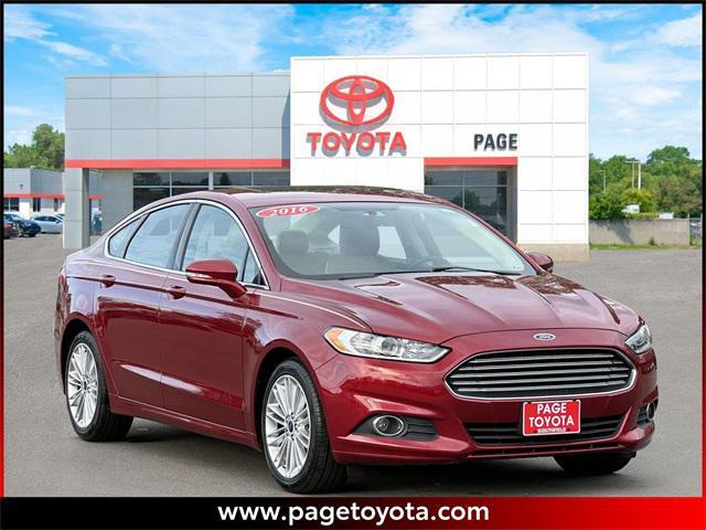 2016 ford fusion se